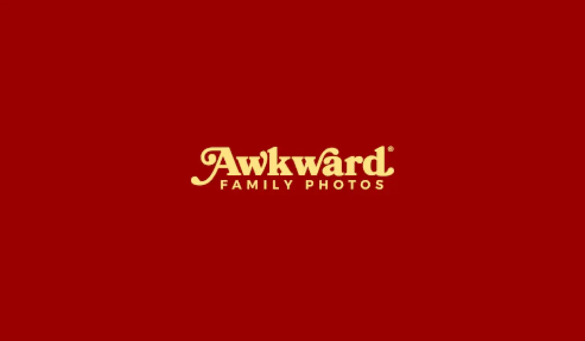 AwkwardFamilyPhotos Website