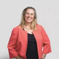 female business entrepreneur female business entrepreneur Elaine Warburton